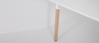 CS5040 WOODEN LEGS