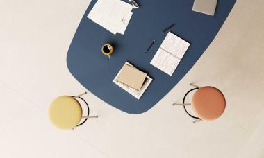 CREVA MEETING TABLE